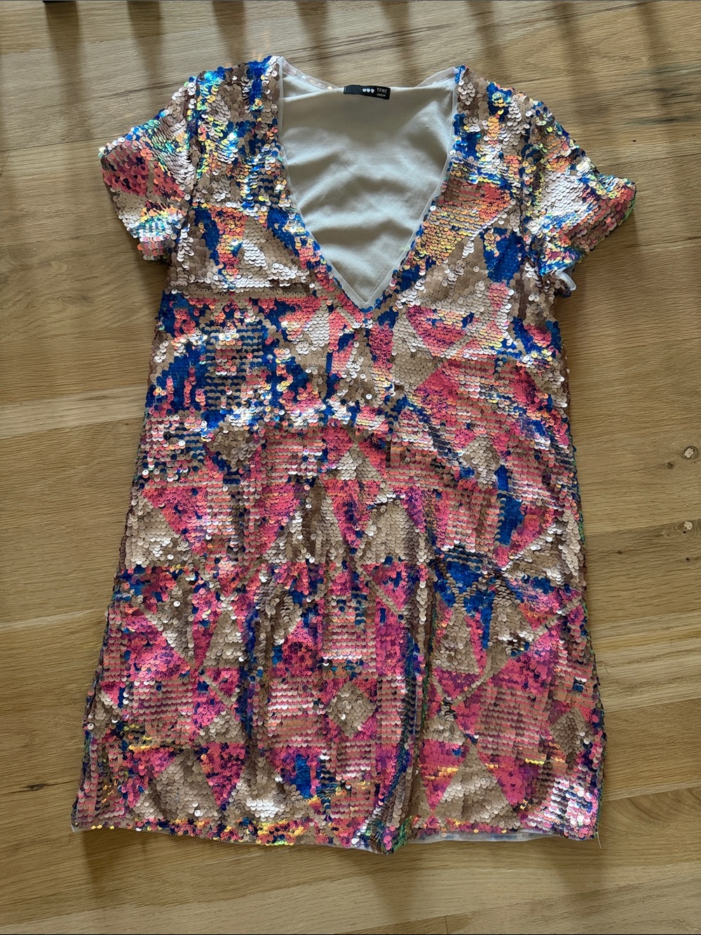 Sequin V-Neck Multicolor Short Sleeve Dress